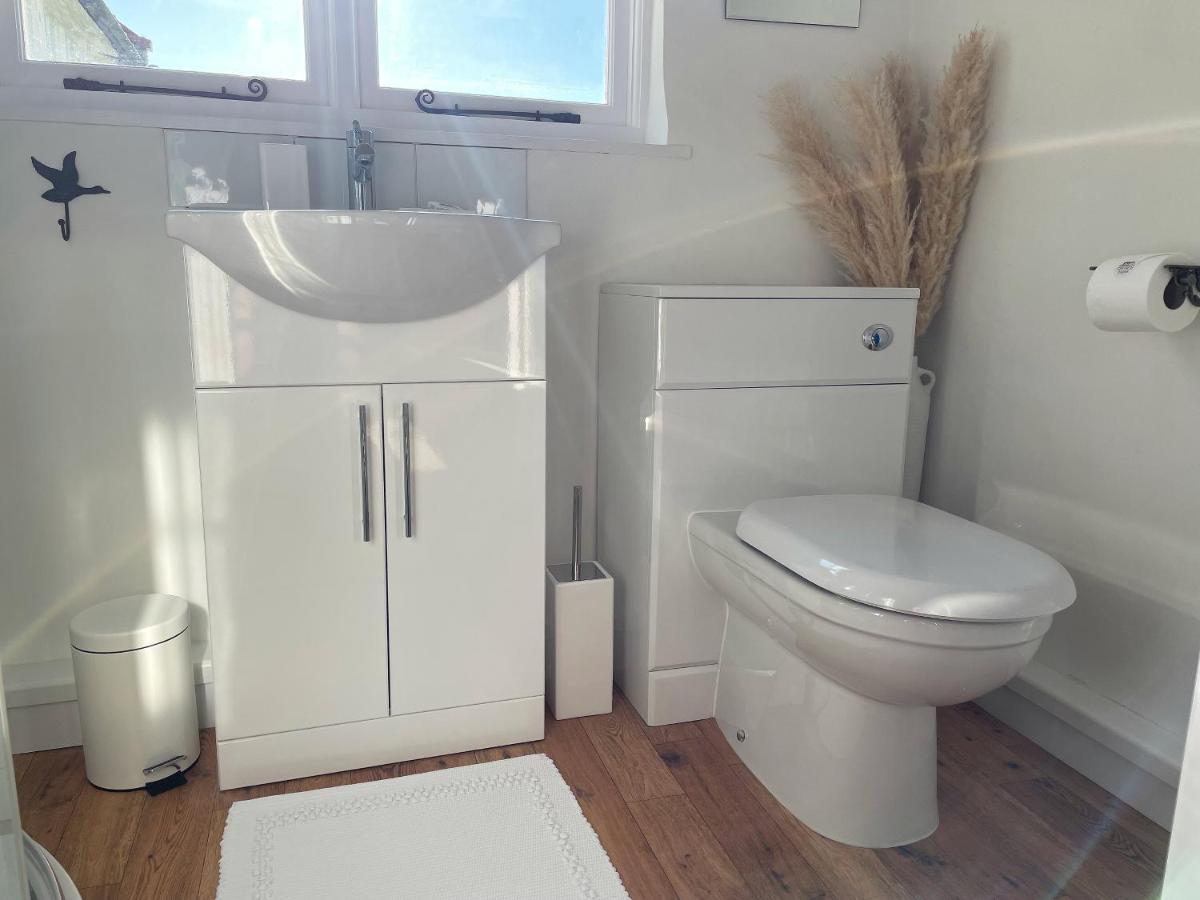 Church Farm Bed & Breakfast Thurlton ภายนอก รูปภาพ